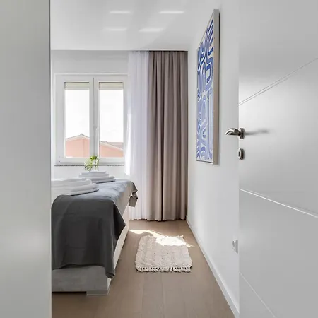 Apartament Marina *